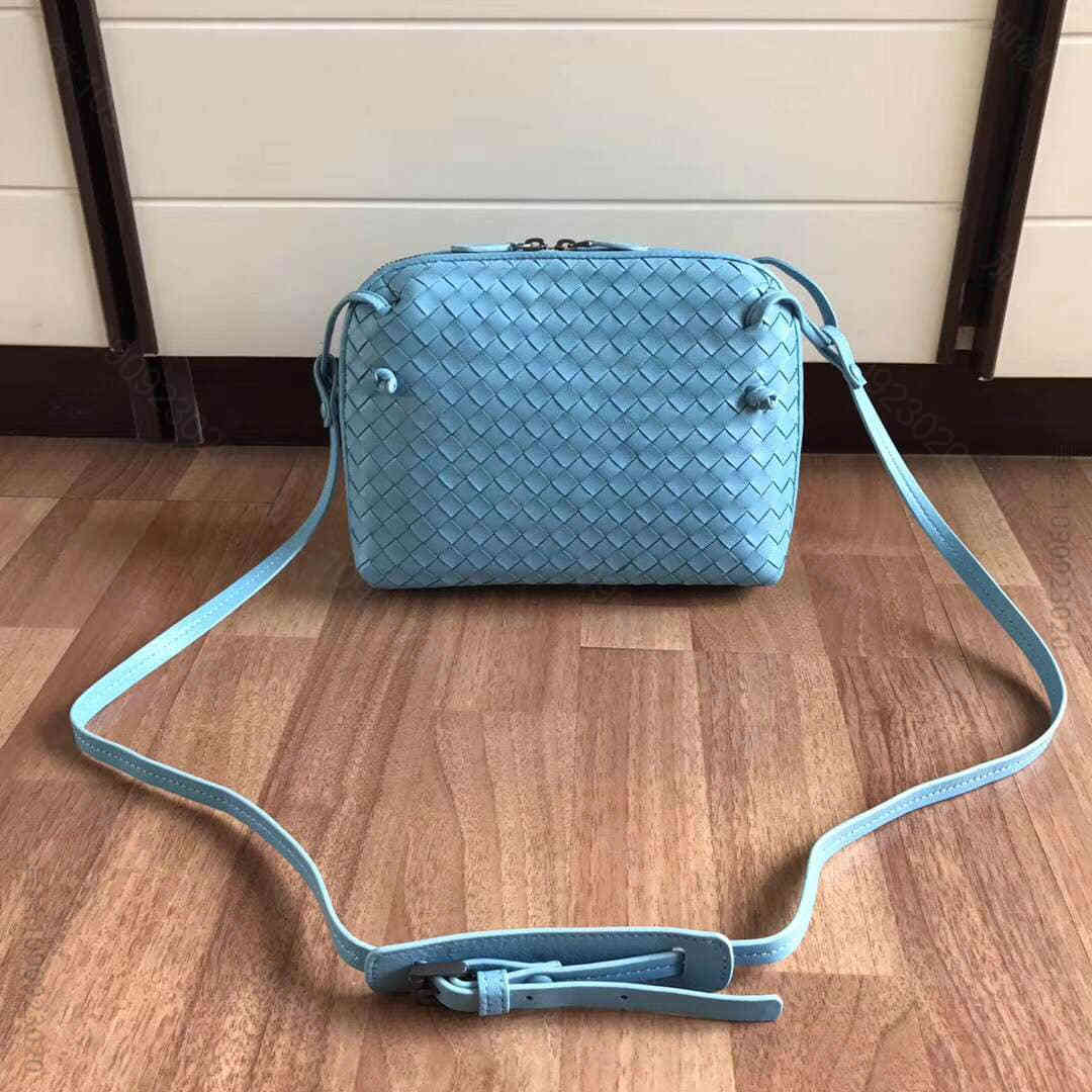 葆蝶家（BottegaVeneta） BV 小羊皮编织斜挎女包 MS114