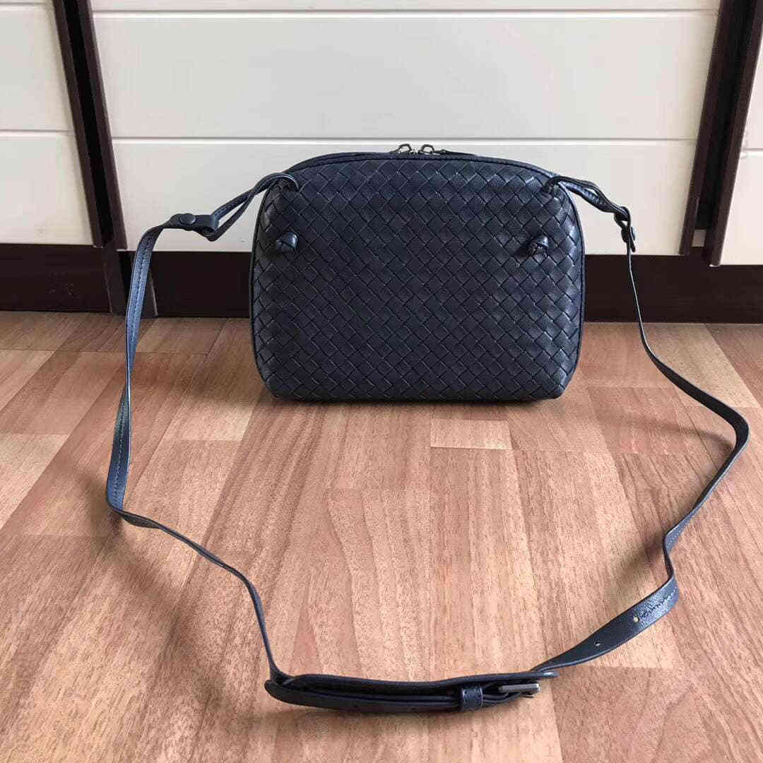 葆蝶家（BottegaVeneta） BV 小羊皮编织斜挎女包 MS114