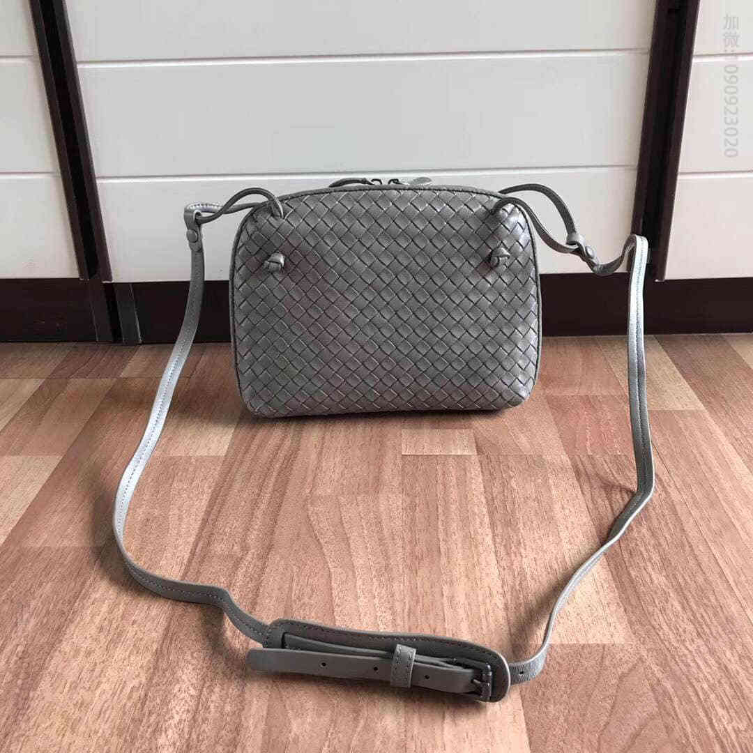 葆蝶家（BottegaVeneta） BV 小羊皮编织斜挎女包 MS114