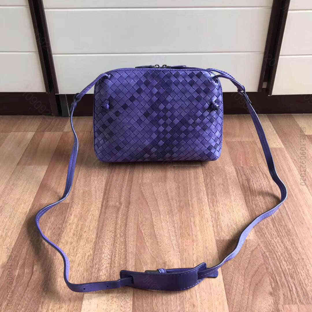 葆蝶家（BottegaVeneta） BV 小羊皮编织斜挎女包 MS114