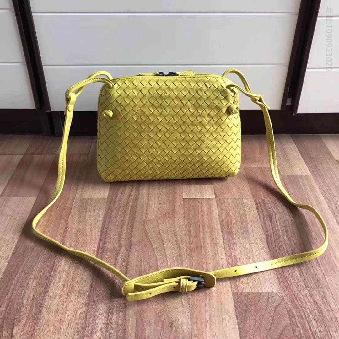 葆蝶家（BottegaVeneta） BV 小羊皮编织斜挎女包 MS114