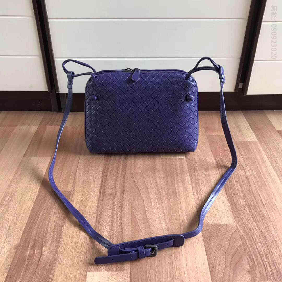 葆蝶家（BottegaVeneta） BV 小羊皮编织斜挎女包 MS114
