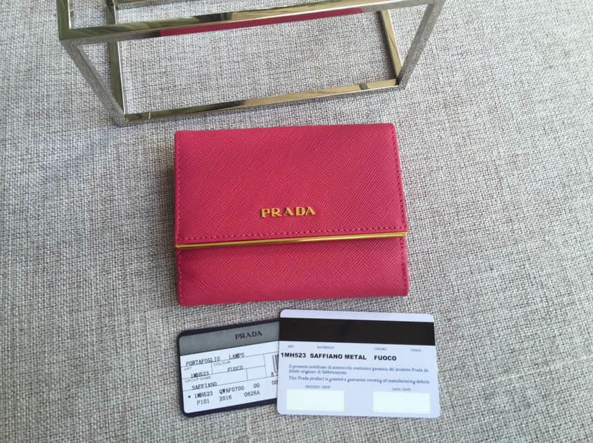 韩国原单包包 PRADA普拉达P家十字纹皮革翻盖女士短款皮夹 1MH523玫红