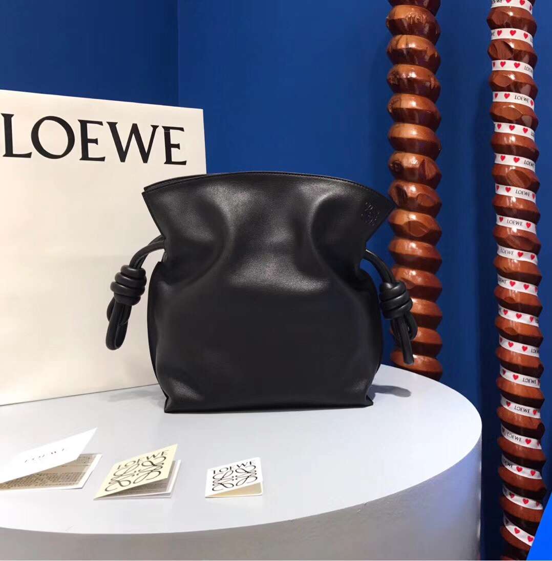 Loewe Flamenco Knot Bag绳结水桶包