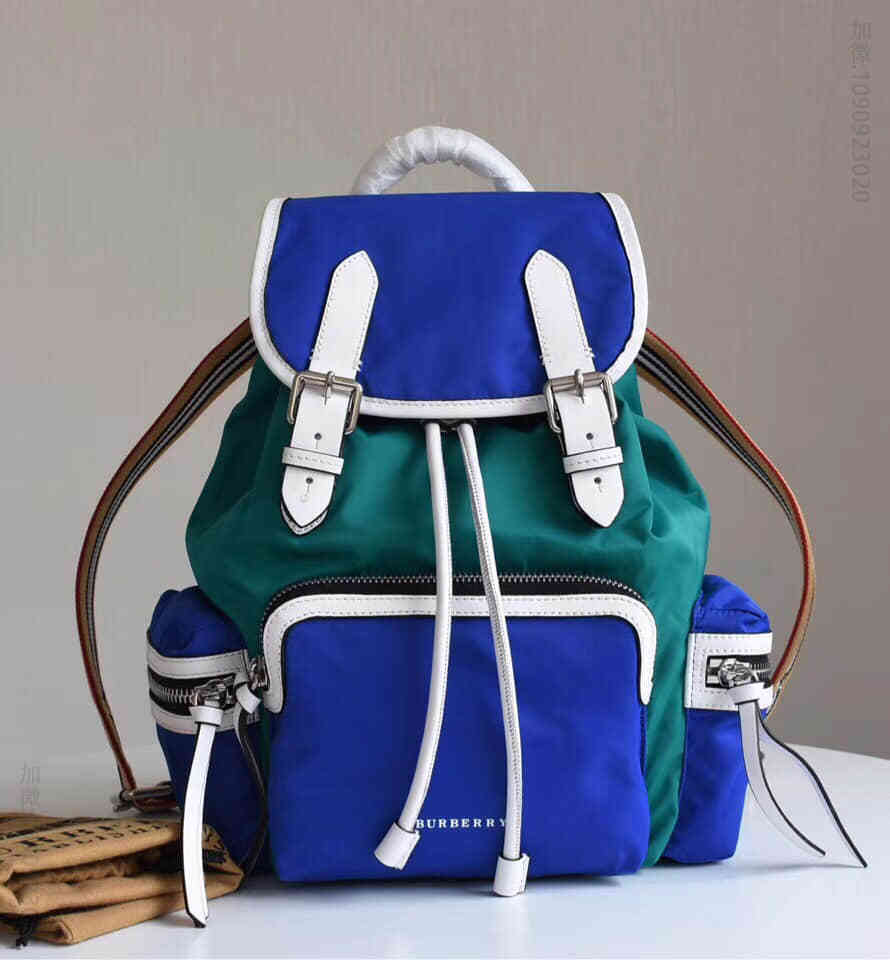 Burberry The Rucksack - 中号拼色尼龙皮革军旅背包40765131