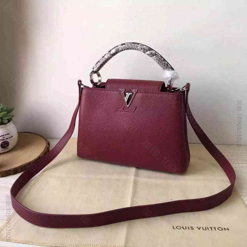 包包批发LV 路易威登capucines蛇皮 BB手袋手提斜挎包 M9451...