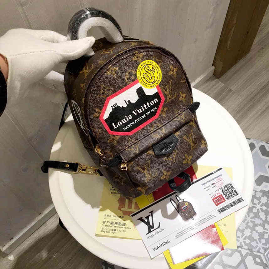 秋冬新款3D徽章丝印MONOGRAM BACKPACK MINI 双肩包M41562