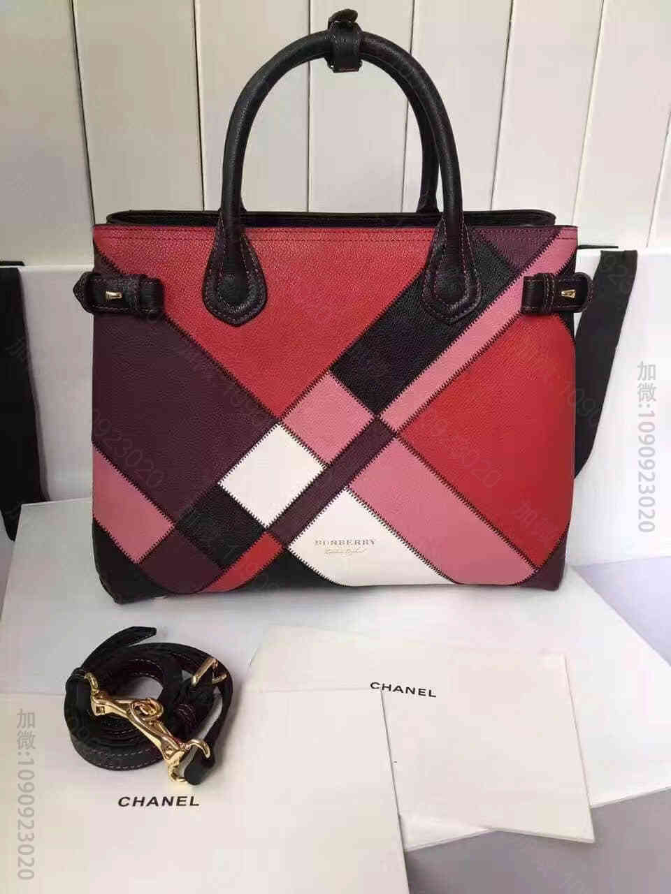 Burberry博柏利The Banner - 中号拼色皮革班纳手袋 402...