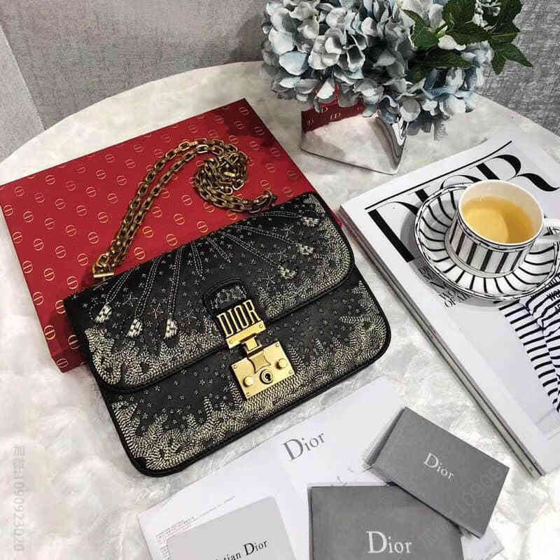迪奥Dior ADDICT 刺绣图案链条包