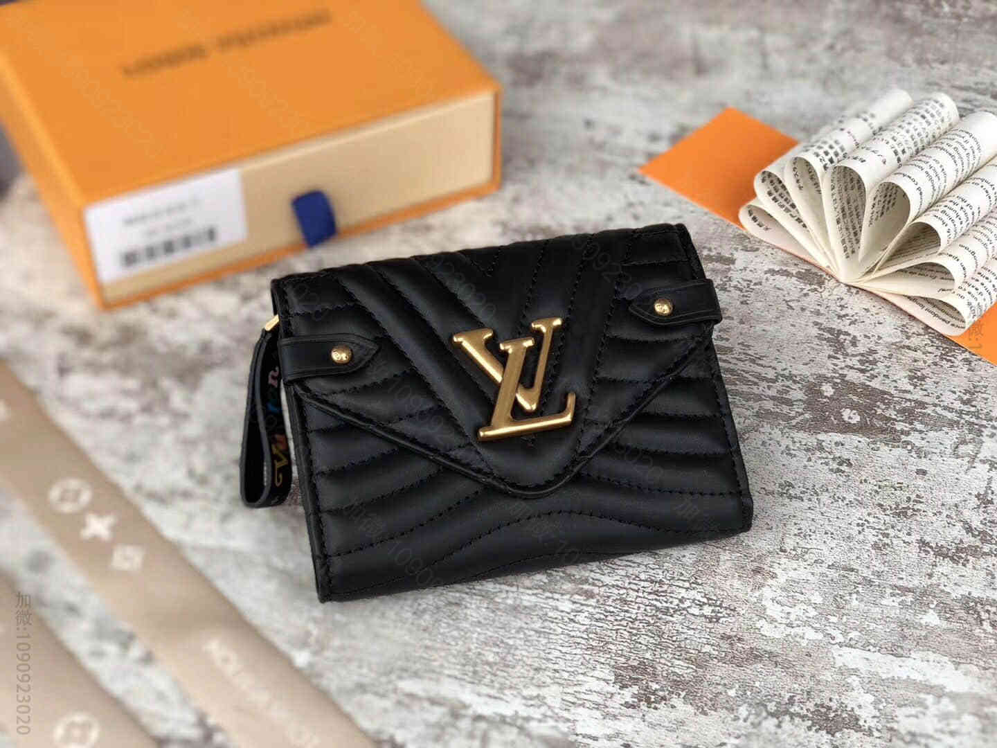 LV/路易威登 18新款new wave波浪衔缝花纹短款钱包 M63427