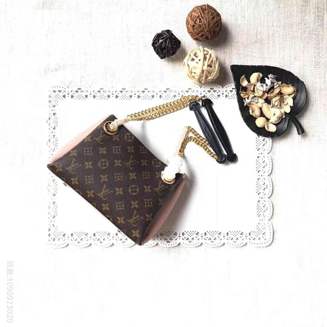 LV/18新款SURENE BB老花拼皮流浪单肩斜挎链条女包 M43777