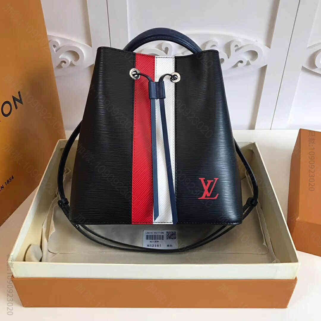 LV/路易威登 水波纹条纹拼色NeoNoe水桶包 M52161