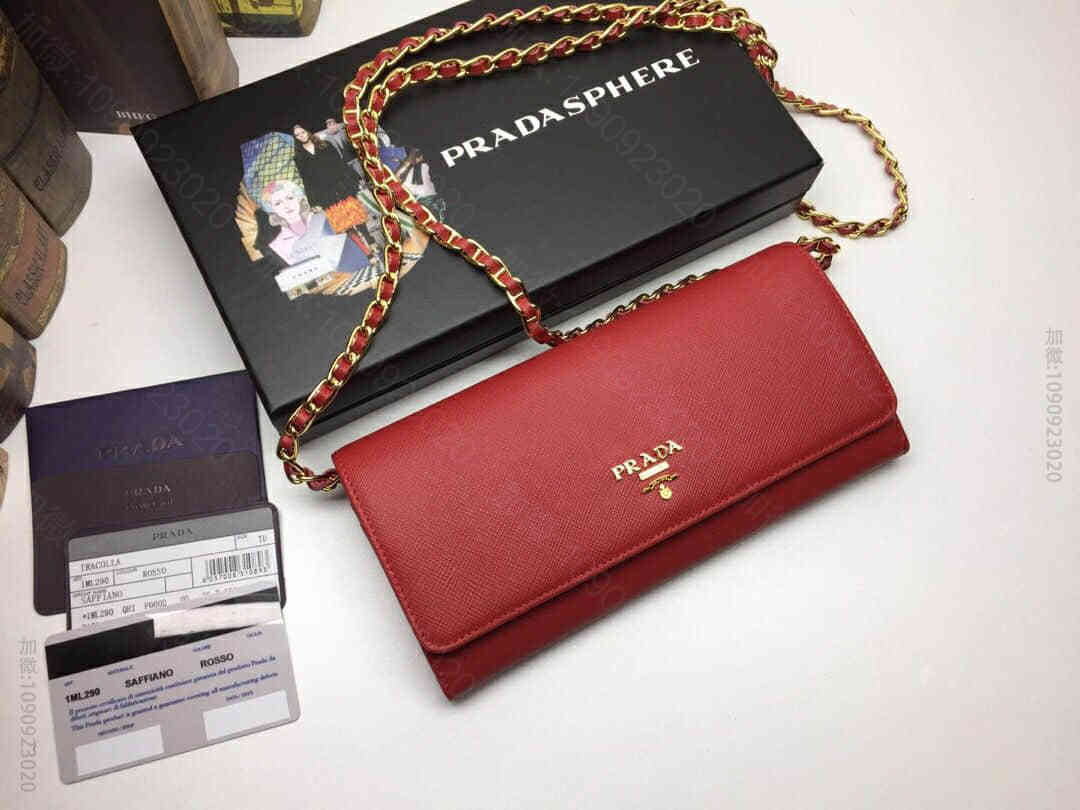 普拉达/Prada 经典女士单肩斜挎翻盖 1M1290