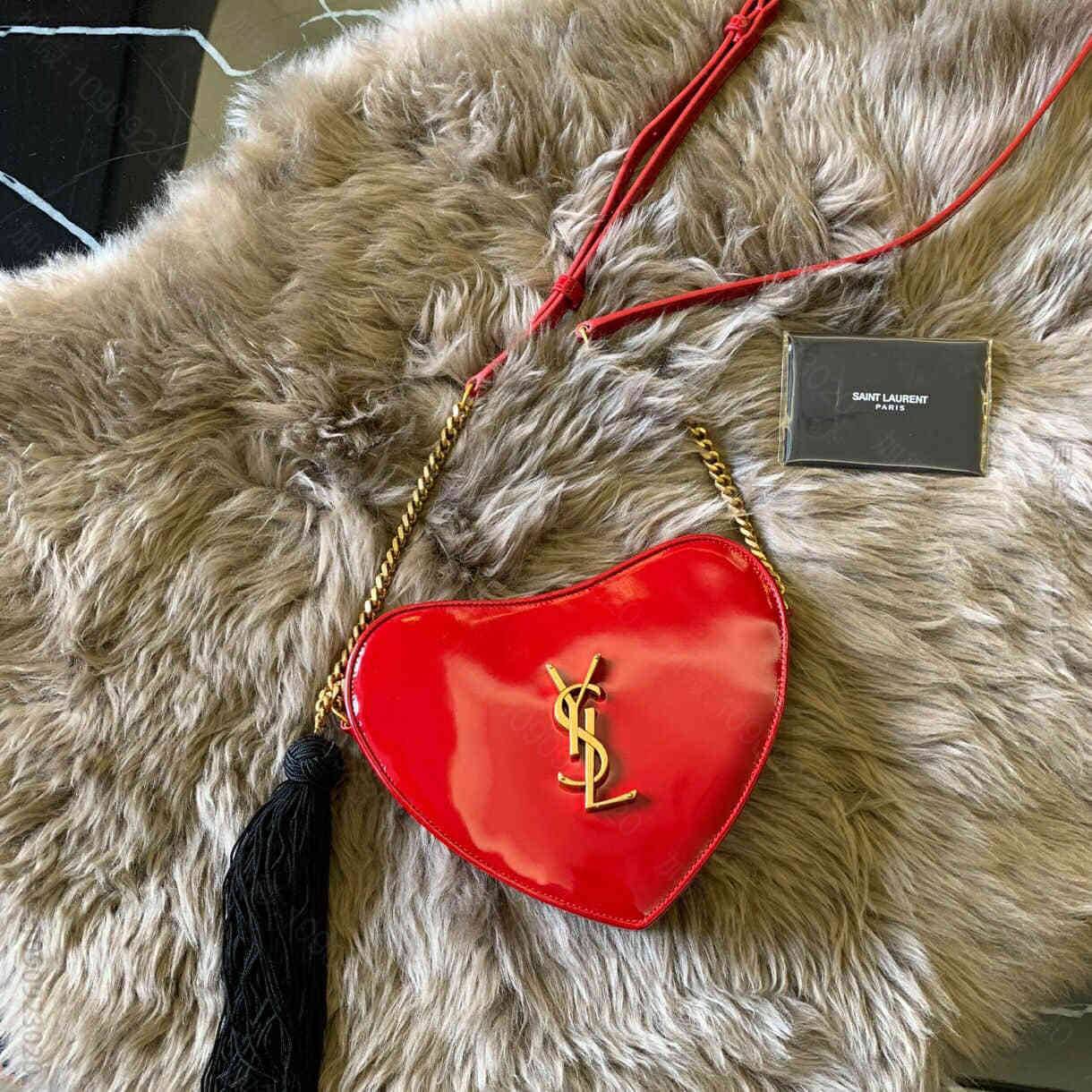圣罗兰/ysl CŒUR 红色漆皮爱心形链条包 540694