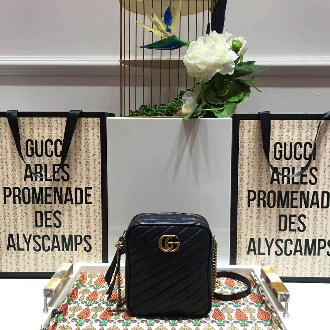 Gucci古驰/ GG Marmont系列绗缝皮革双层相机包 550155