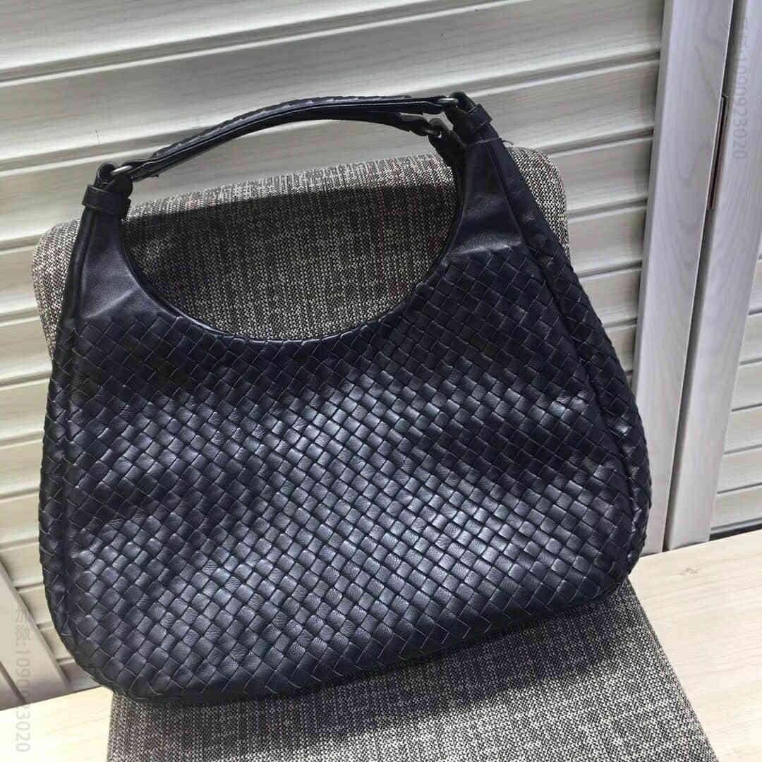 葆蝶家（BottegaVeneta） BV 羊皮肩背包 MS5281