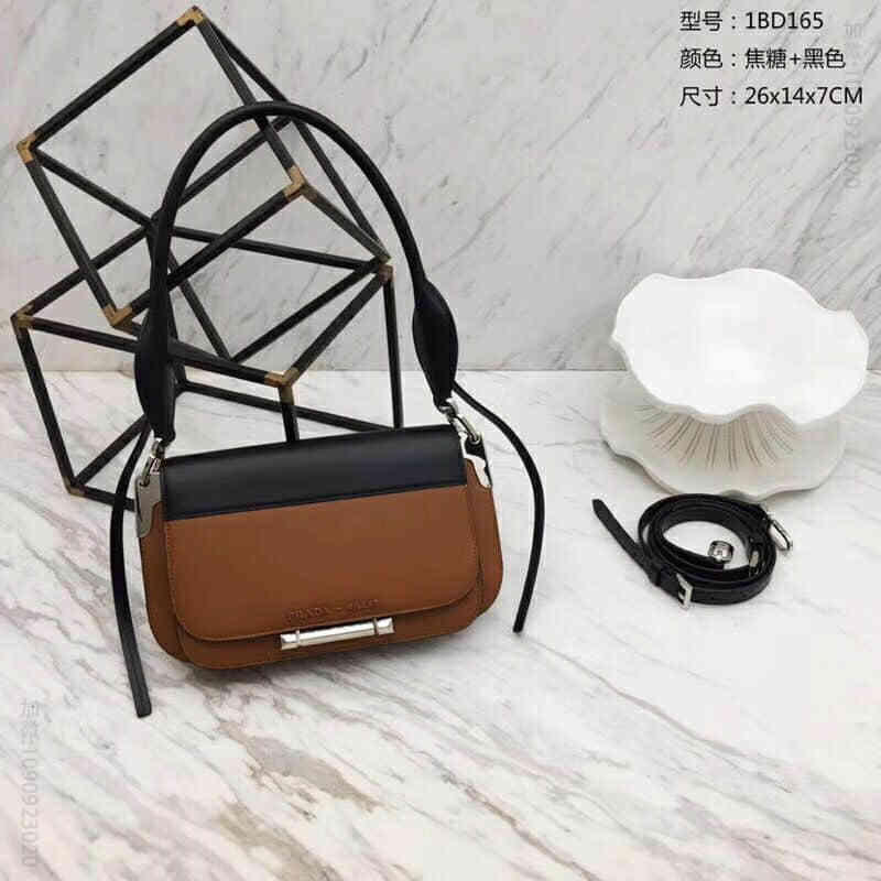 普拉达/Prada Sybille 皮革单肩包 1BD165