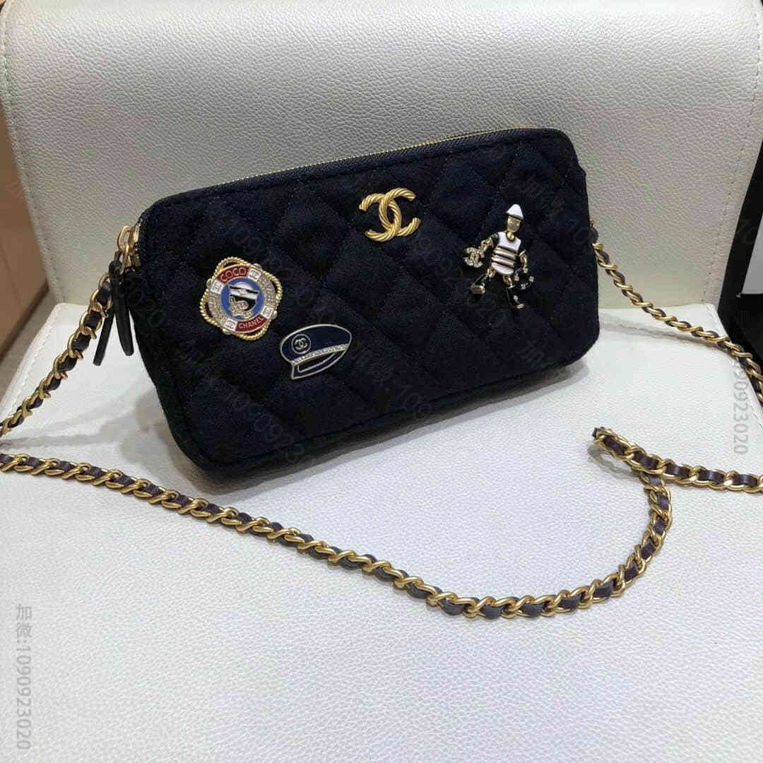 CHANEL Paris-Hamburg 双拉链款 海军风徽章装饰菱格链条小...