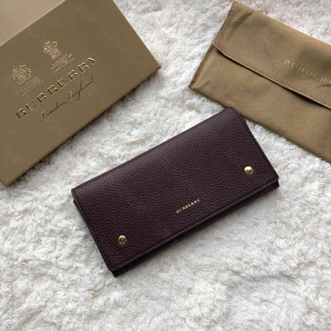 巴宝莉/Burberry B家贝尔特系列双色长款钱夹