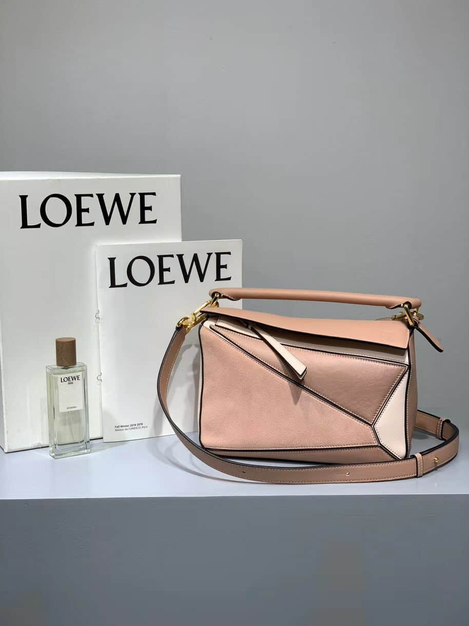 罗意威/Loewe 欧阳娜娜同款裸粉Puzzle24cm几何包