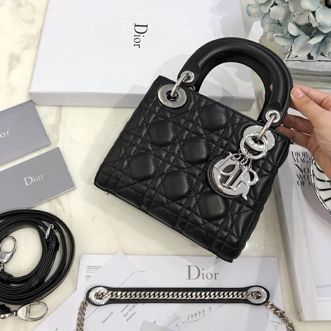 Dior/迪奥 Mini lady classic 系列羊皮黑色三格戴妃包 17CM银
