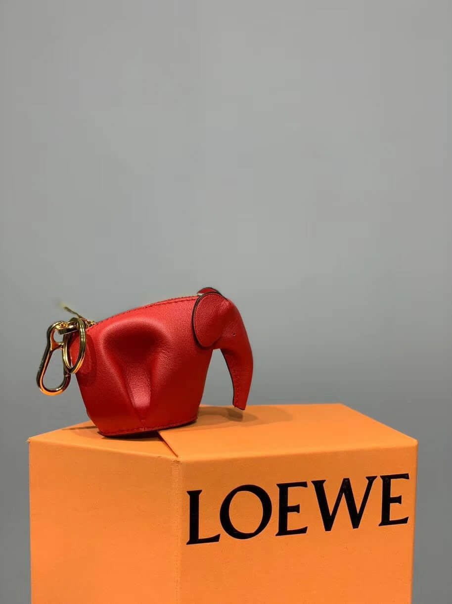 高仿罗意威钥匙包 精品罗意威钥匙包 罗意威/Loewe 大红色 Elephant Charm小象挂饰 