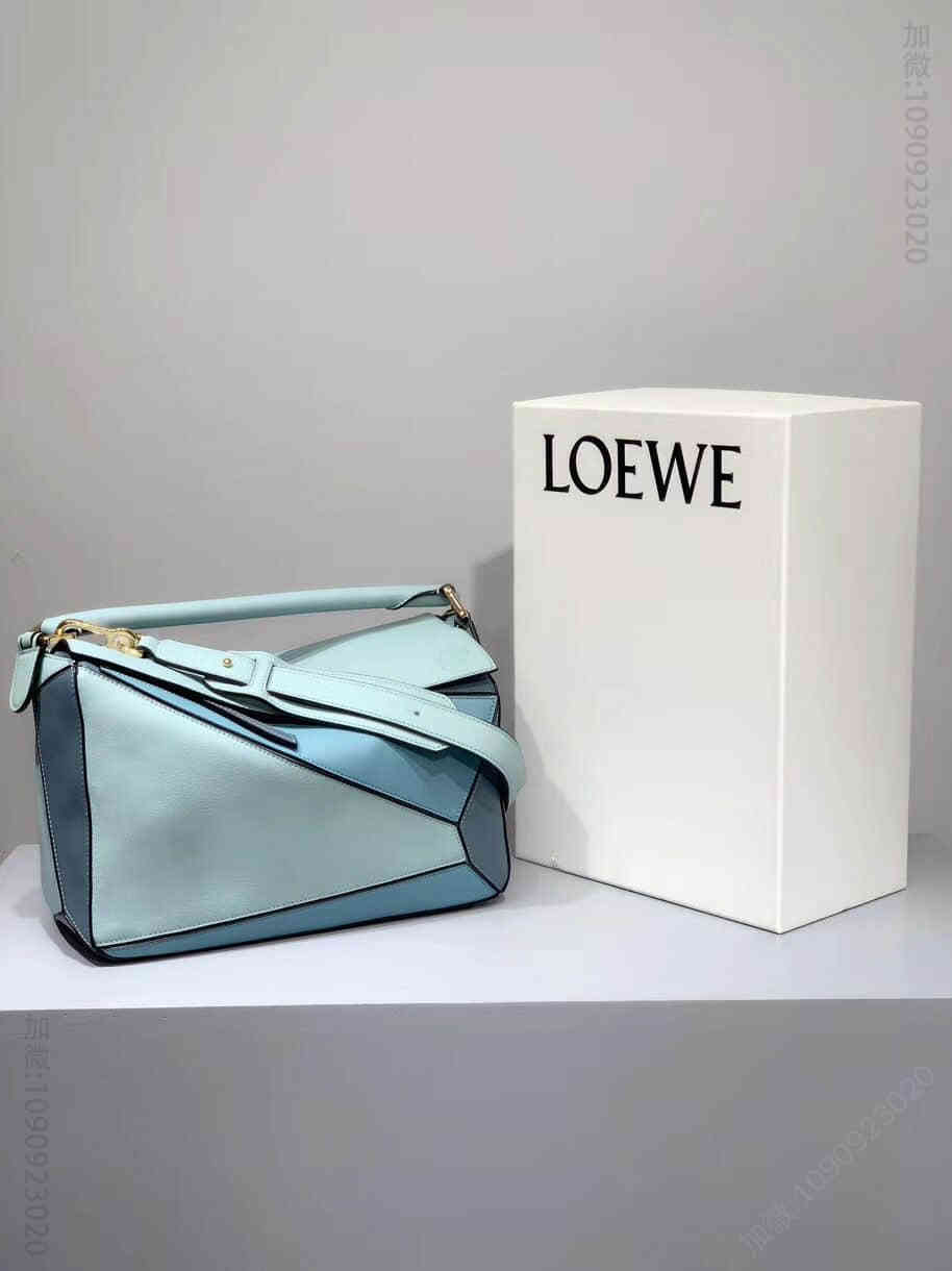 罗意威/Loewe 浅蓝拼灭世级 Puzzle29cm中号几何包