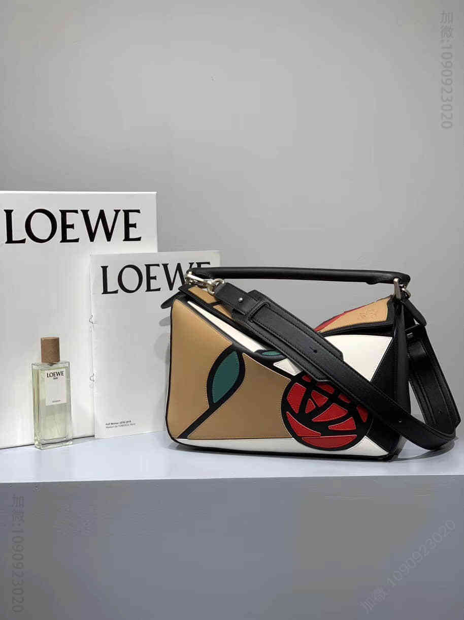 Loewe/罗意威 2023最新Puzzle中号Mackintosh玫瑰花系列几何包