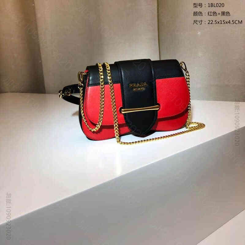 Prada/普拉达 2023最新走秀款进口牛皮一包三用款 1BL020