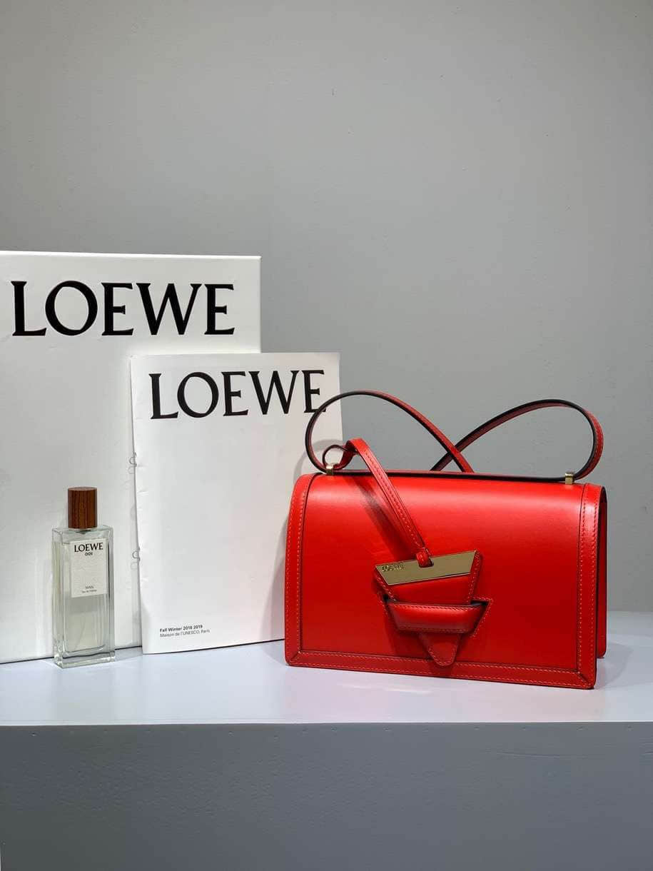 罗意威/Loewe 2023新款Barcelona三角包 大红色