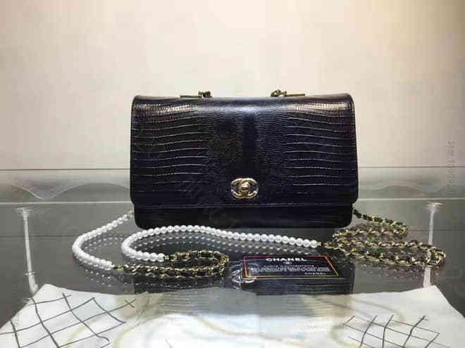 CHANEL 新款出货 正品开发，顶级进口原版羊皮，金色五金 还配有80颗珍...