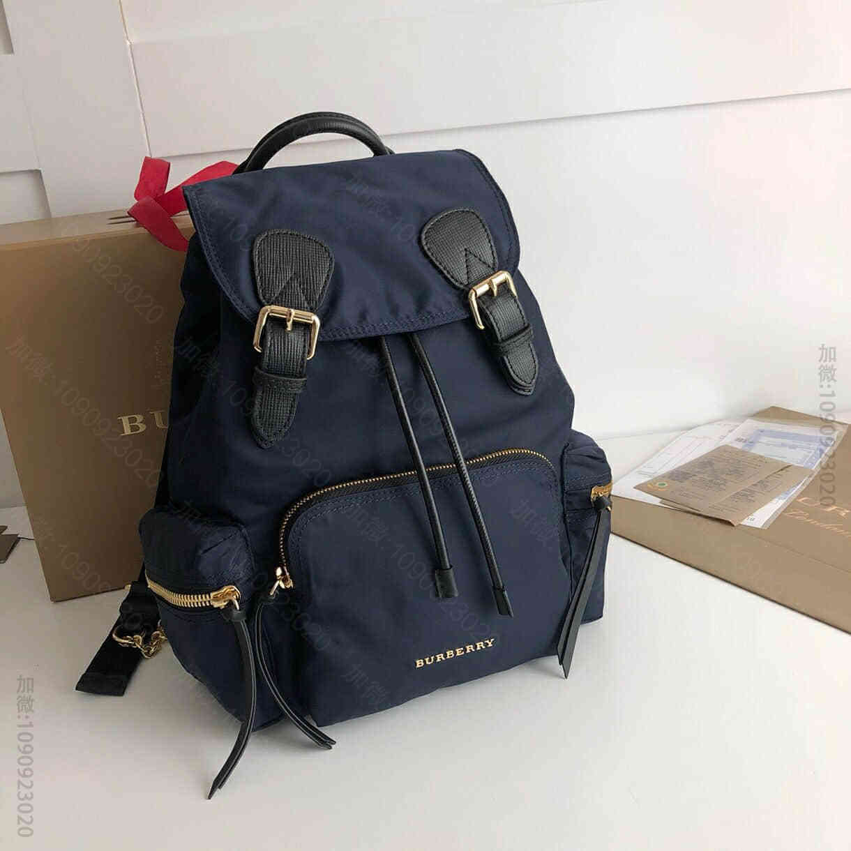 Burberry/博柏利 中号军旅背包