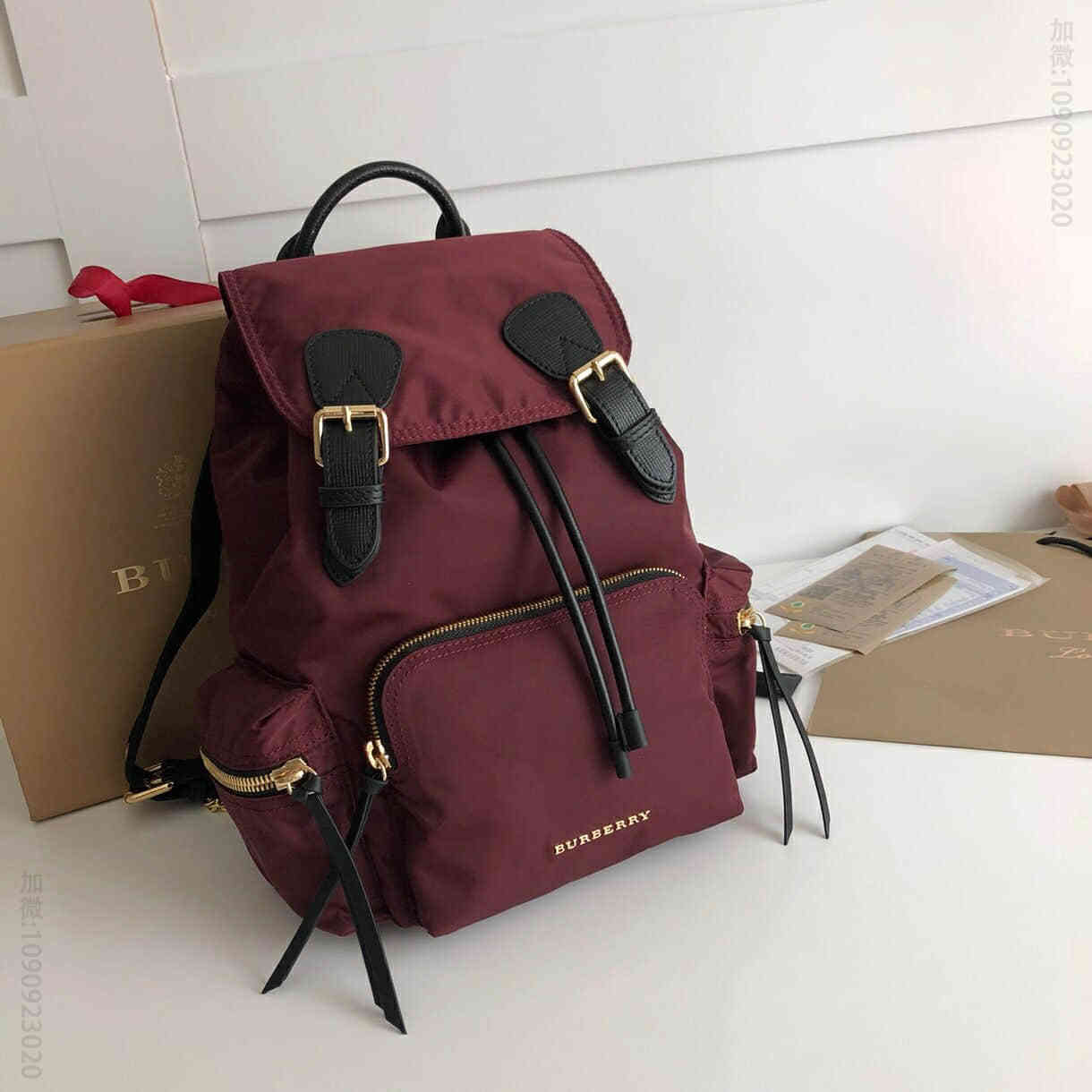 Burberry/博柏利 中号军旅背包