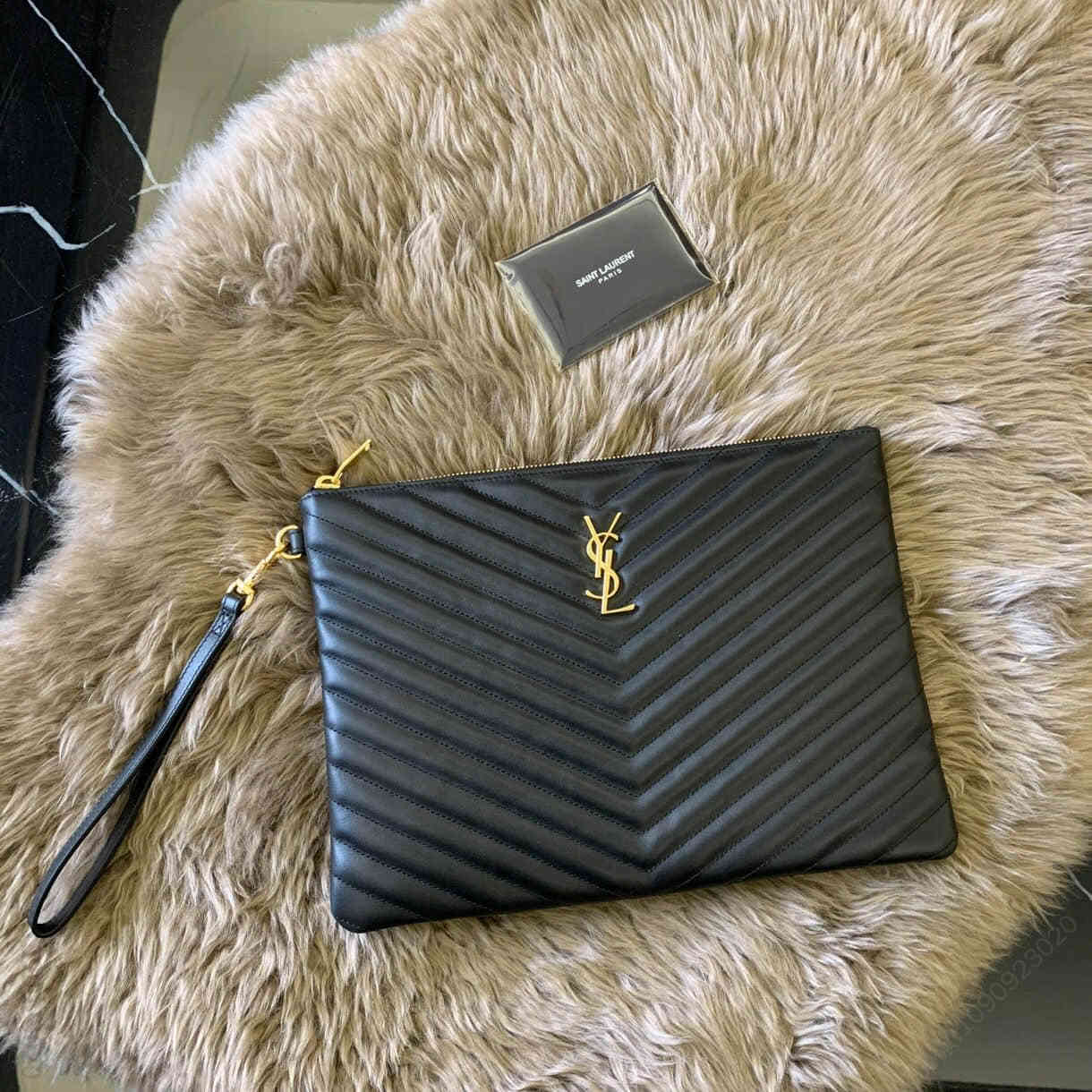 YSL/圣罗兰 MONOGRAM 中号手包 559193