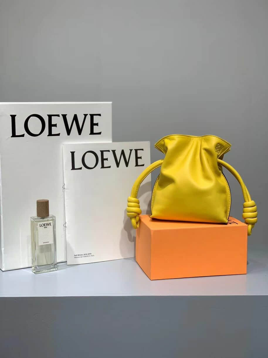 LOEWE/罗意威 19新款Mini小福袋绵羊皮Flamenco Bag绳结水桶包