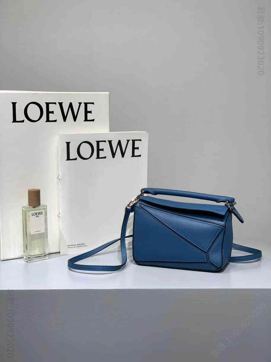 LOEWE/罗意威 奚梦瑶同款学院蓝迷你Mini Puzzle几何包（18cm）
