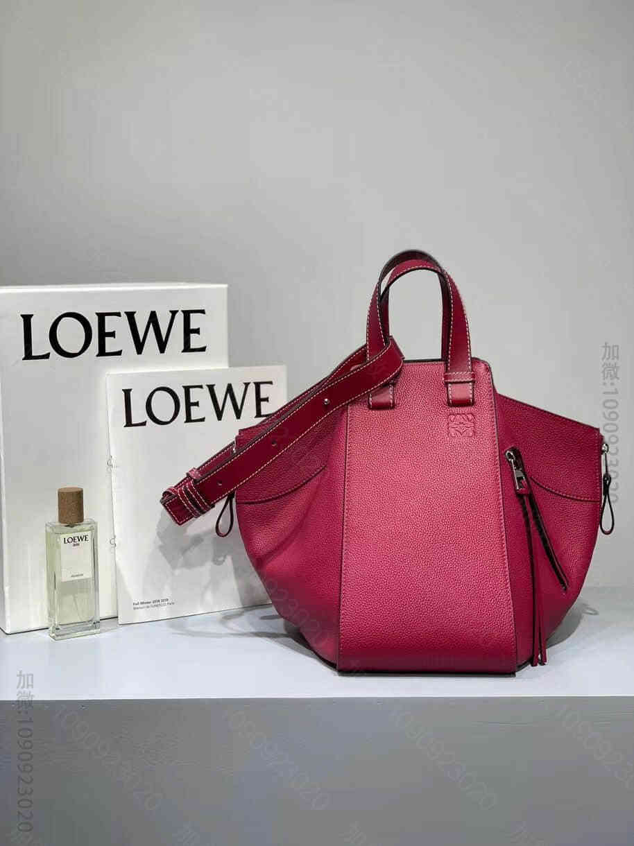 LOEWE/罗意威 新颜色 树莓红Hammock bag中号吊床包