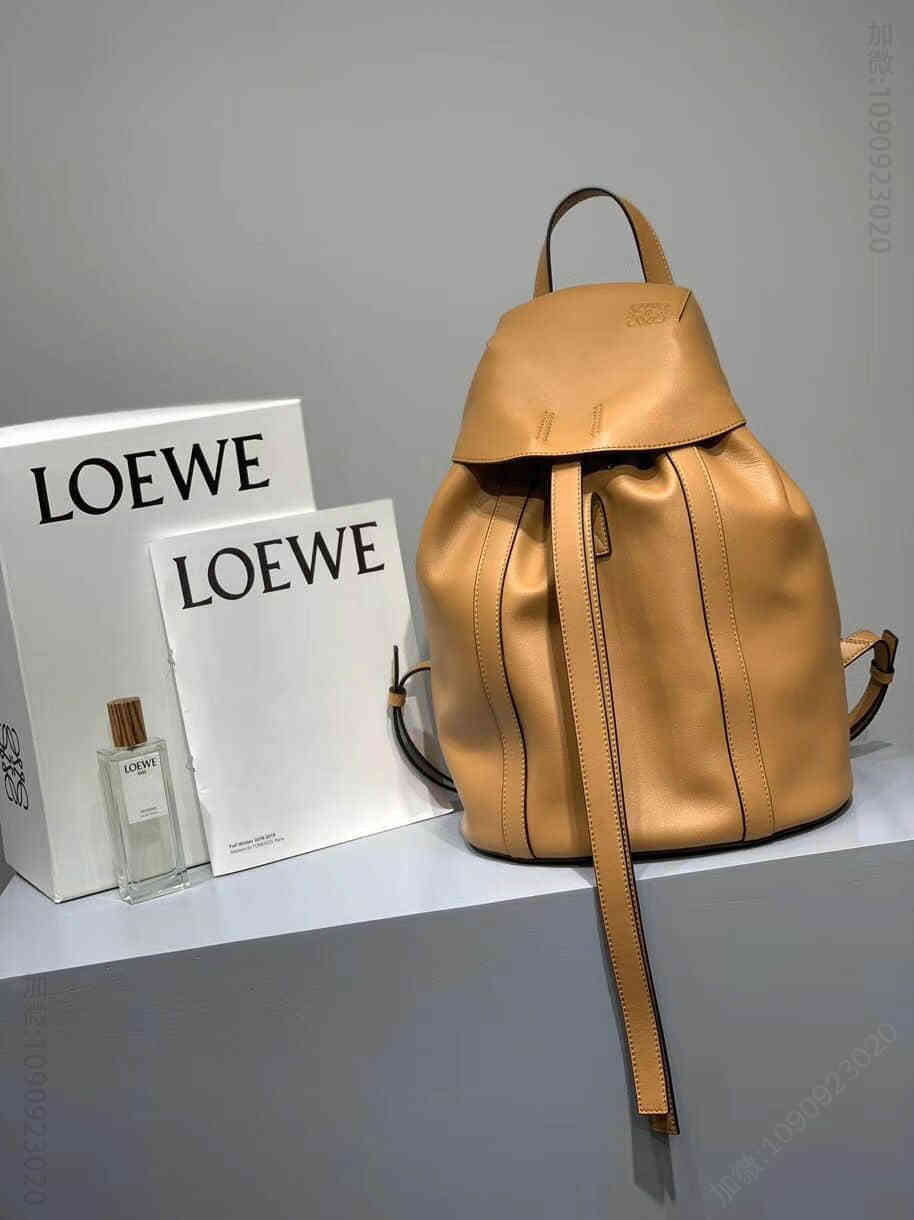 LOEWE/罗意威 小牛皮Rucksack背包