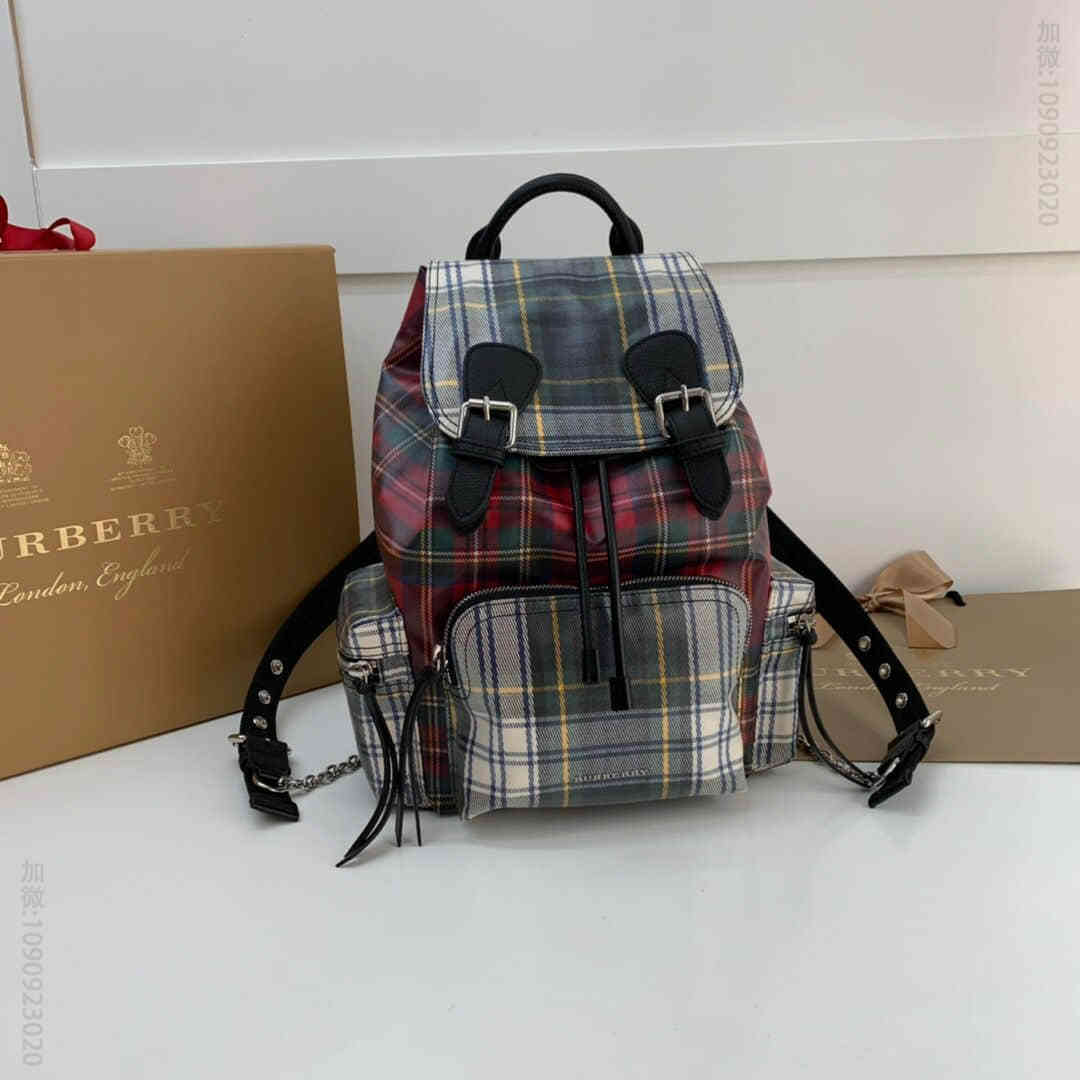 Burberry/博柏利 The Rucksack - 中号苏格兰格纹棉质军旅背包