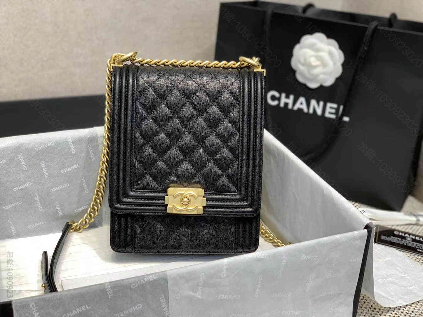 CHANEL 19年早春度假系列 BOY竖版口盖包菱格链条斜挎包