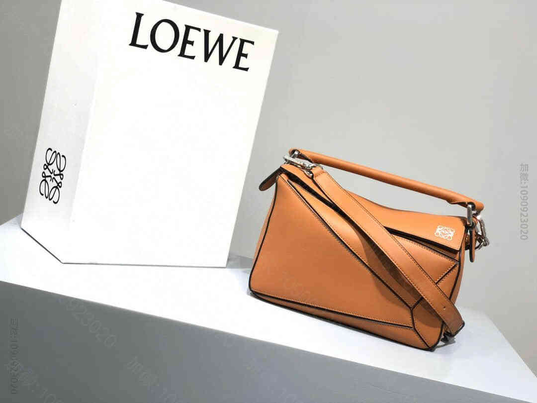 LOEWE/罗意威 焦糖色Puzzle24cm小号几何包
