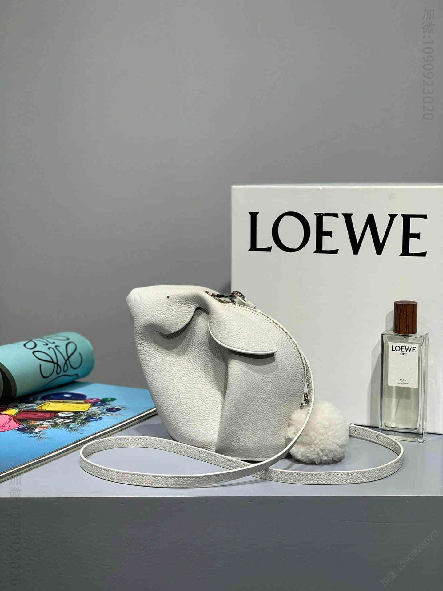 原单罗意威单肩女包 罗意威单肩女包 Loewe/罗意威 小牛皮兔子包 