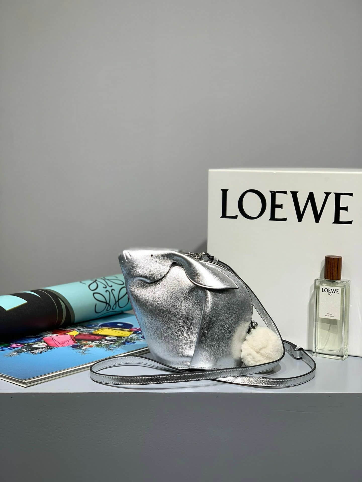 Loewe/罗意威 小牛皮兔子包