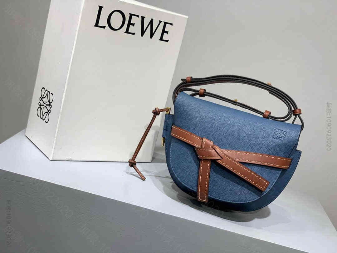 Loewe/罗意威 韩火火同款海军蓝小号Gate马鞍包
