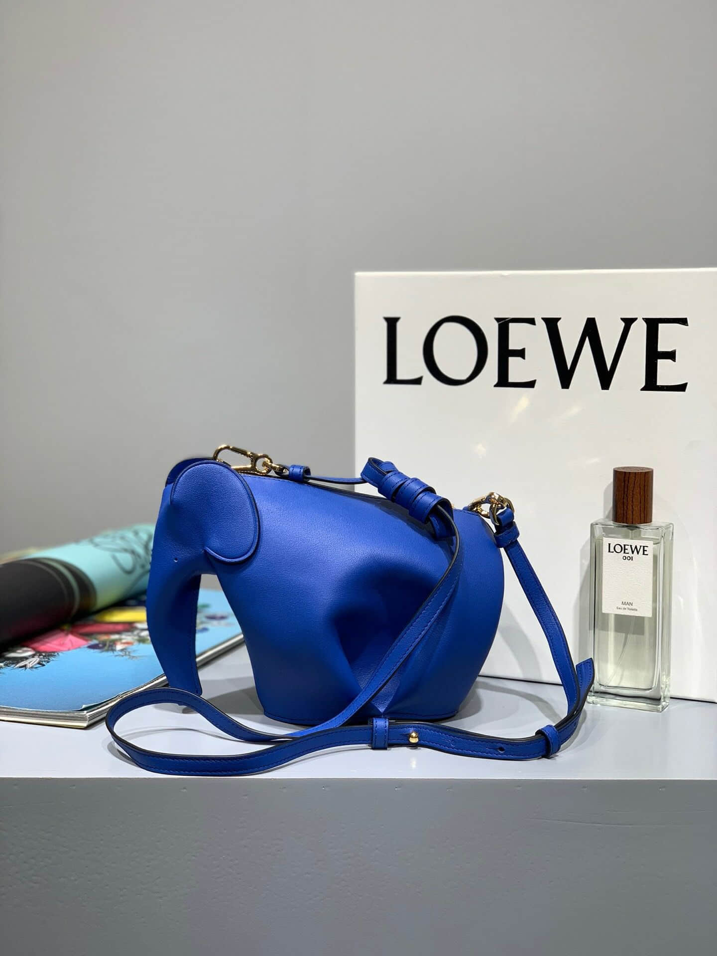 L50016_罗意威单肩包 Loewe/罗意威 电光蓝小象包