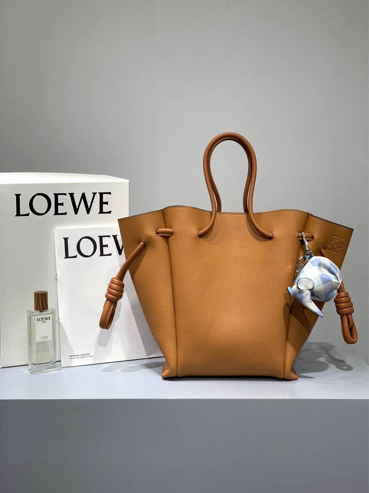 罗意威女士购物袋 Loewe/罗意威 呛口小辣椒同款 Flamenco Knot Tote Small Bag 