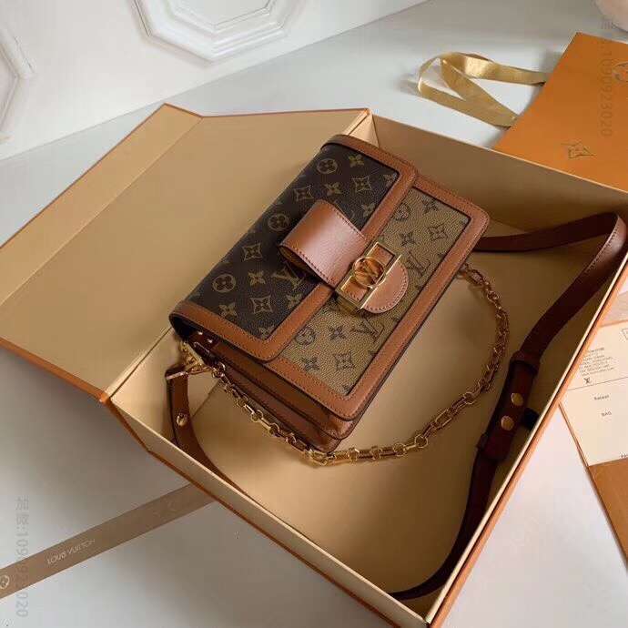 LV Dauphine手袋 链条单肩斜挎邮差包 M44391