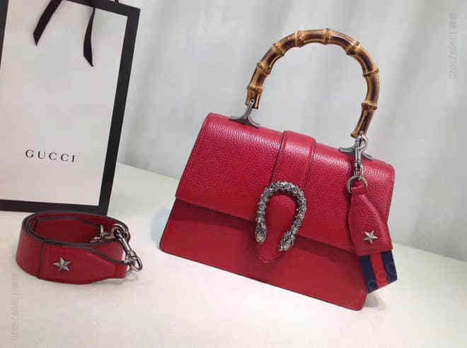 Gucci古驰 款号：448075 秋冬女士手袋打破已知元素的固有组合，发掘出表面世界背后的种种可能，拥抱未知的深