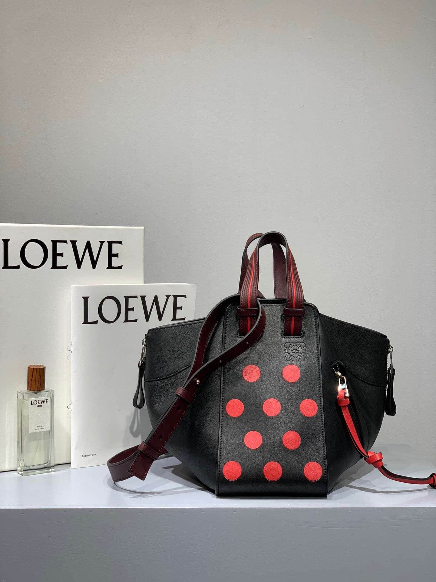 Loewe/罗意威 红点小号Hammock bag吊床包