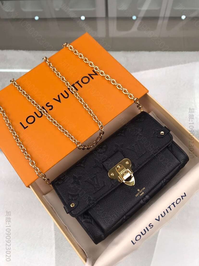 LV M63398 Chain钱夹链条包
